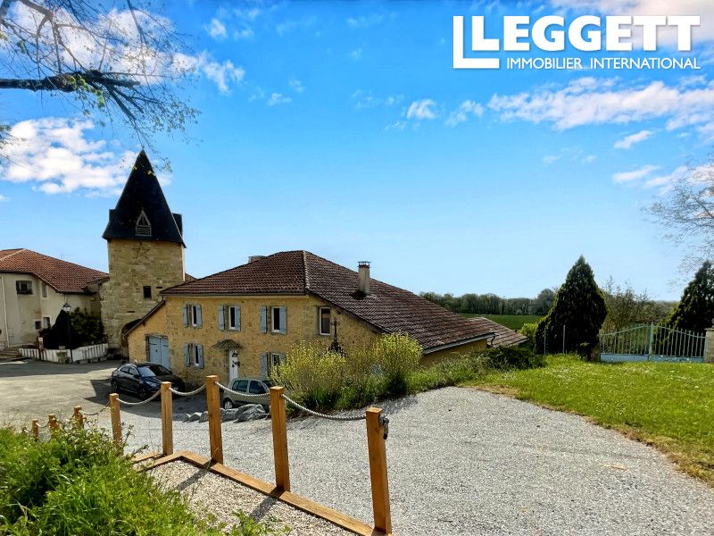 Property photo 1 of 10