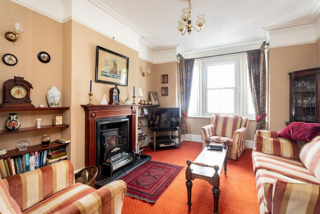 Property photo 3 of 26 Sitting Room