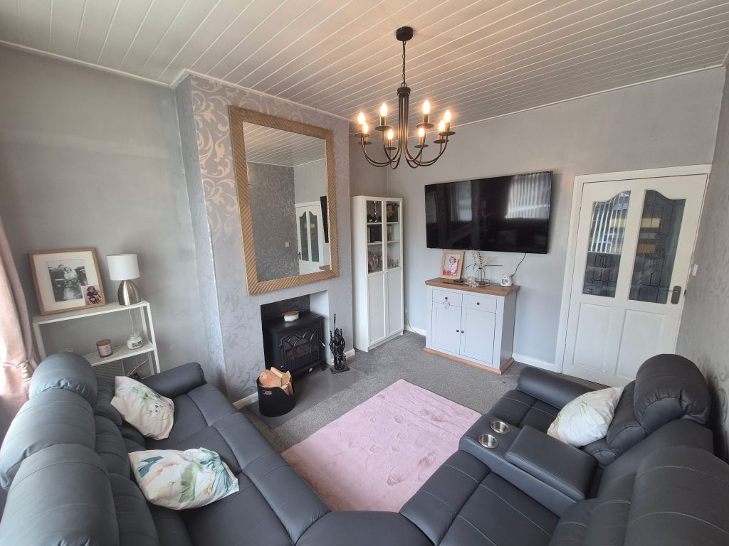 Property photo 1 of 30 1000040620