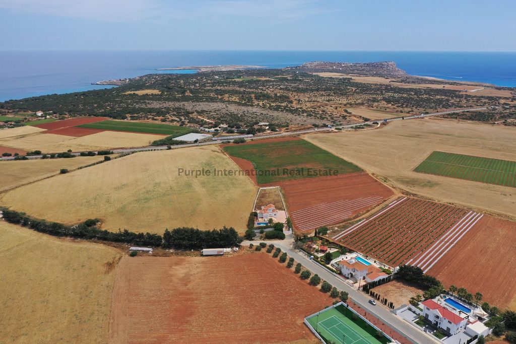 Property photo 3 of 10