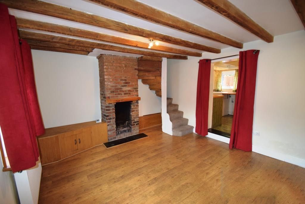 Property photo 2 of 7 Living Room