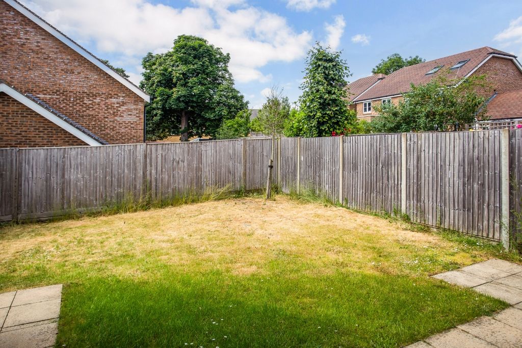 Property photo 3 of 11 40 Oakgrove 32026...