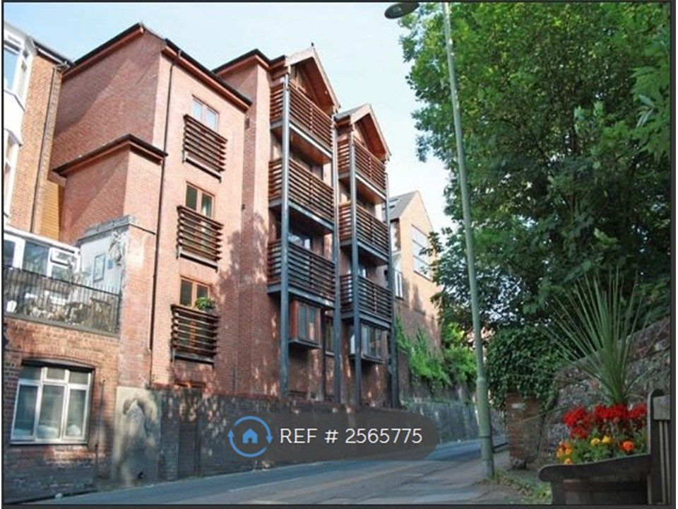 Property photo 2 of 12