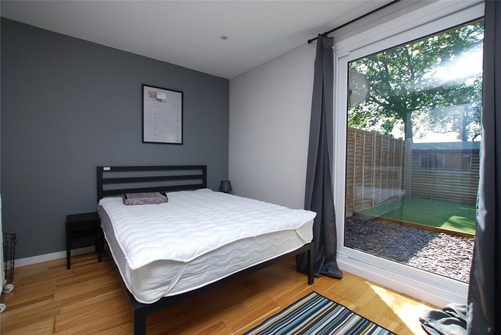 Property photo 3 of 10 Photo 03