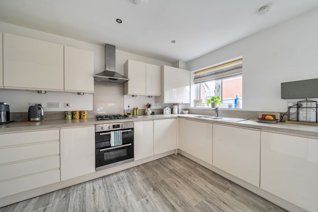 Property photo 3 of 17 14333501869Be6Bd118ba3