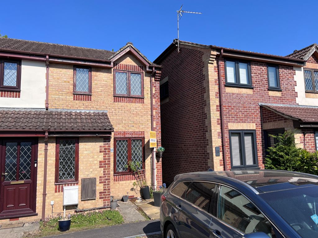 Property photo 1 of 11