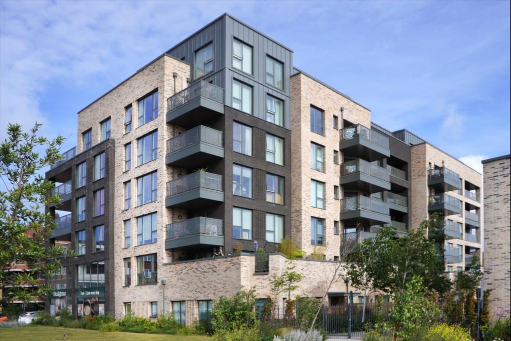 Property photo 1 of 13