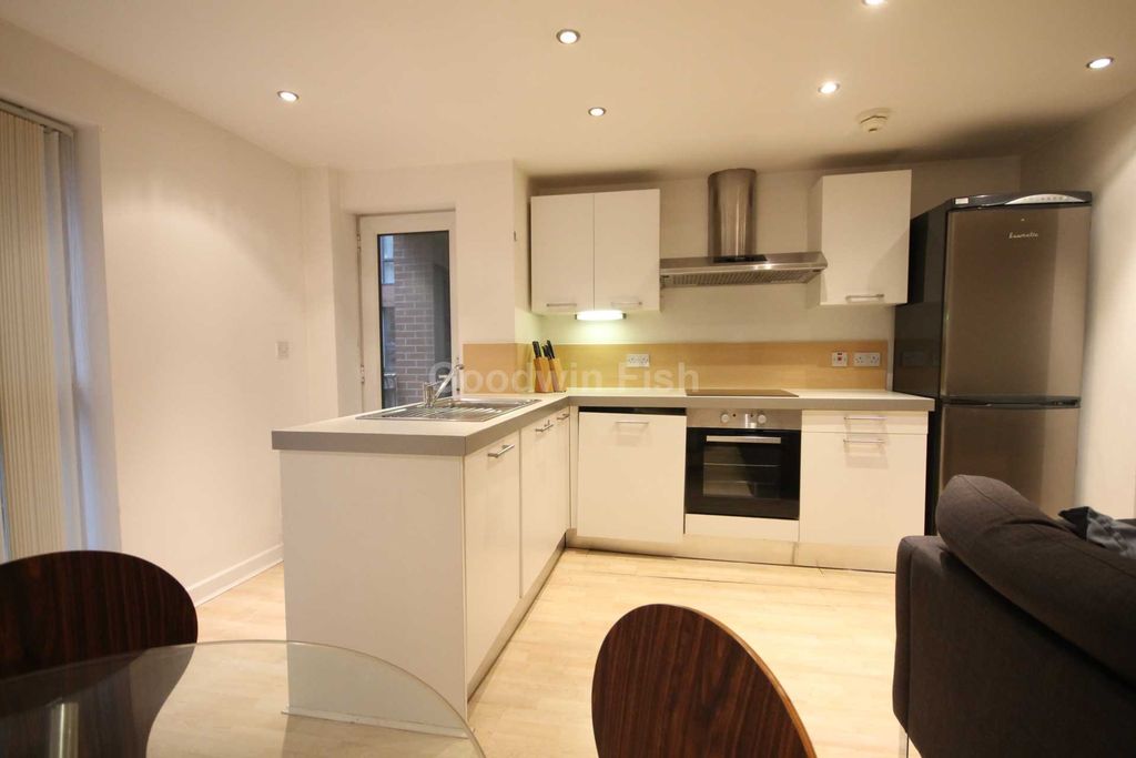 Property photo 2 of 11