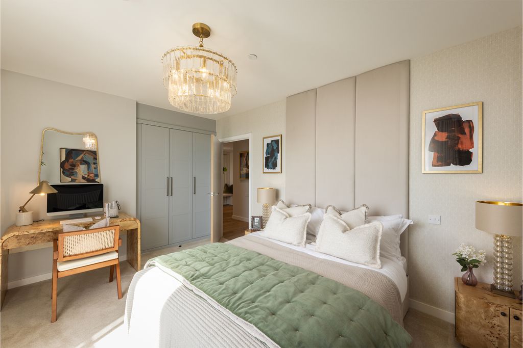 Property photo 2 of 6 Royal Gateway - Show Home - Bedroom