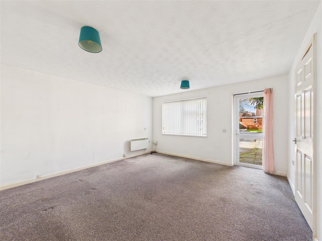 Property photo 3 of 10 Cam05193G0-Pr0132-Still005.Jpg