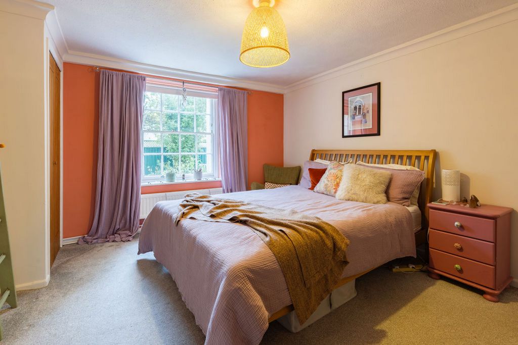 Property photo 2 of 29