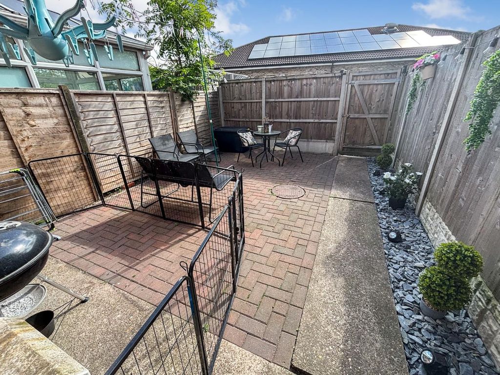 Property photo 3 of 7 Image00003.Jpg