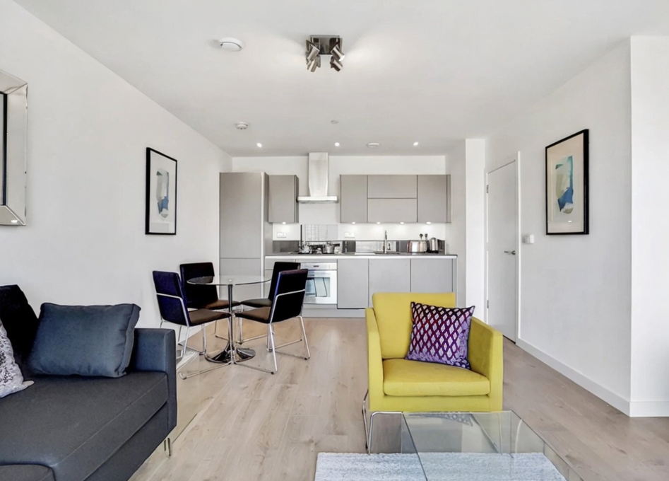 Property photo 1 of 6