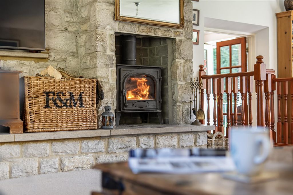 Property photo 3 of 29 1359827-4-68dab120B9Bac.Jpg