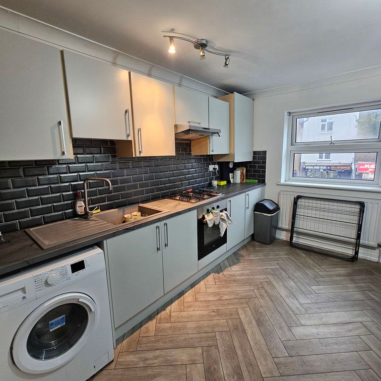 Property photo 1 of 3 Kitchen
