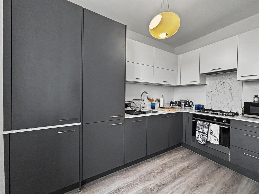 Property photo 2 of 13 Kitchen