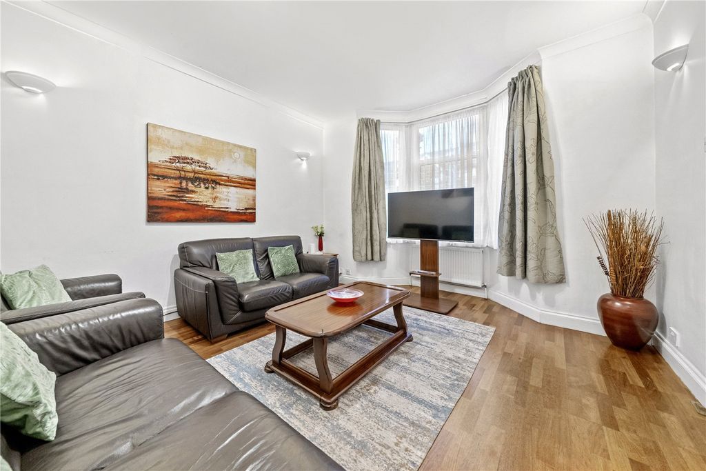 Property photo 2 of 17 Picture No. 05