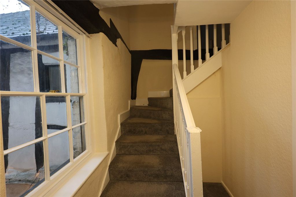 Property photo 2 of 11 Picture No. 30