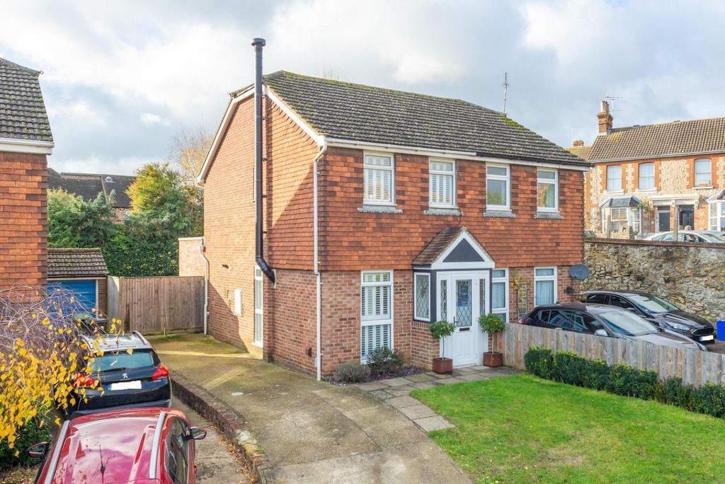 Property photo 1 of 13 2675741