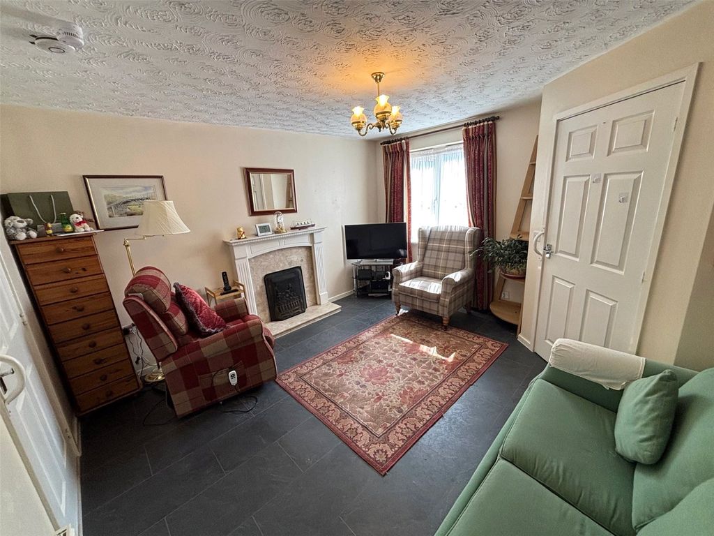 Property photo 2 of 16 Picture No. 04