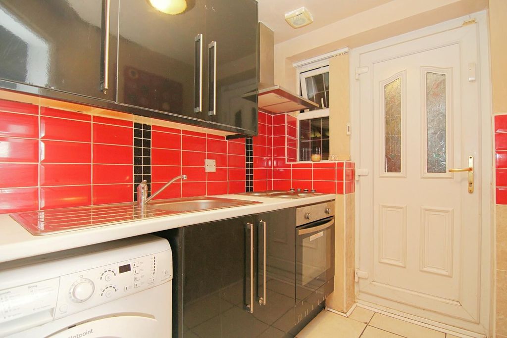 Additional image 15 of 5 bed detached house for saleSycamore Chase, Pudsey LS28