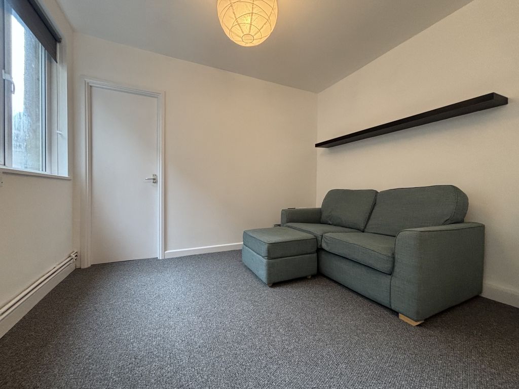Property photo 1 of 7 Img_9341