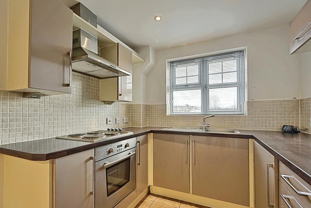 Property photo 3 of 6