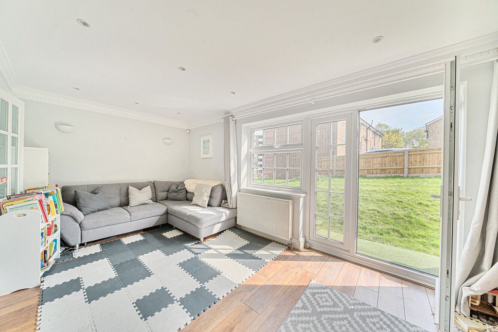 Property photo 2 of 8 Picture No. 09