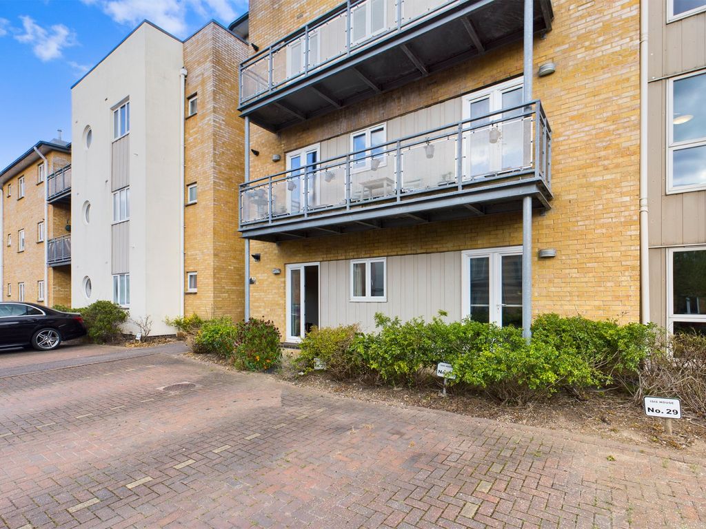 Property photo 2 of 11 Picture No. 14