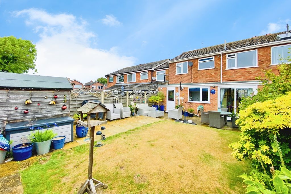 Property photo 2 of 28