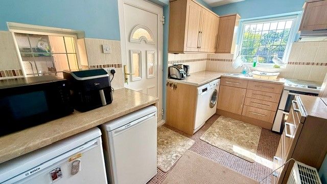 Property photo 2 of 11