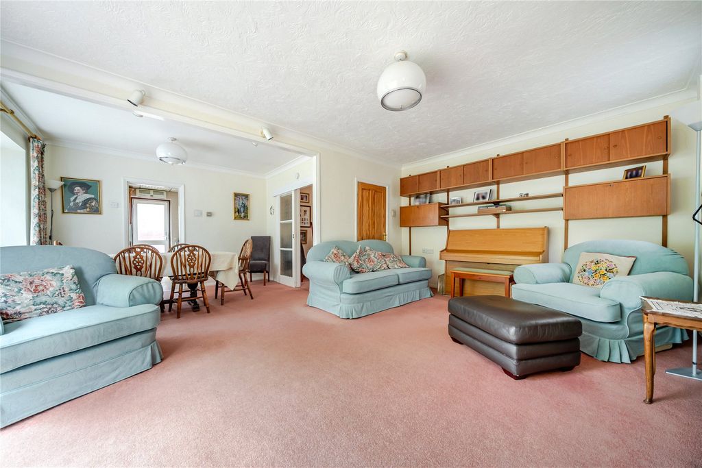 Property photo 3 of 22 Picture No. 09