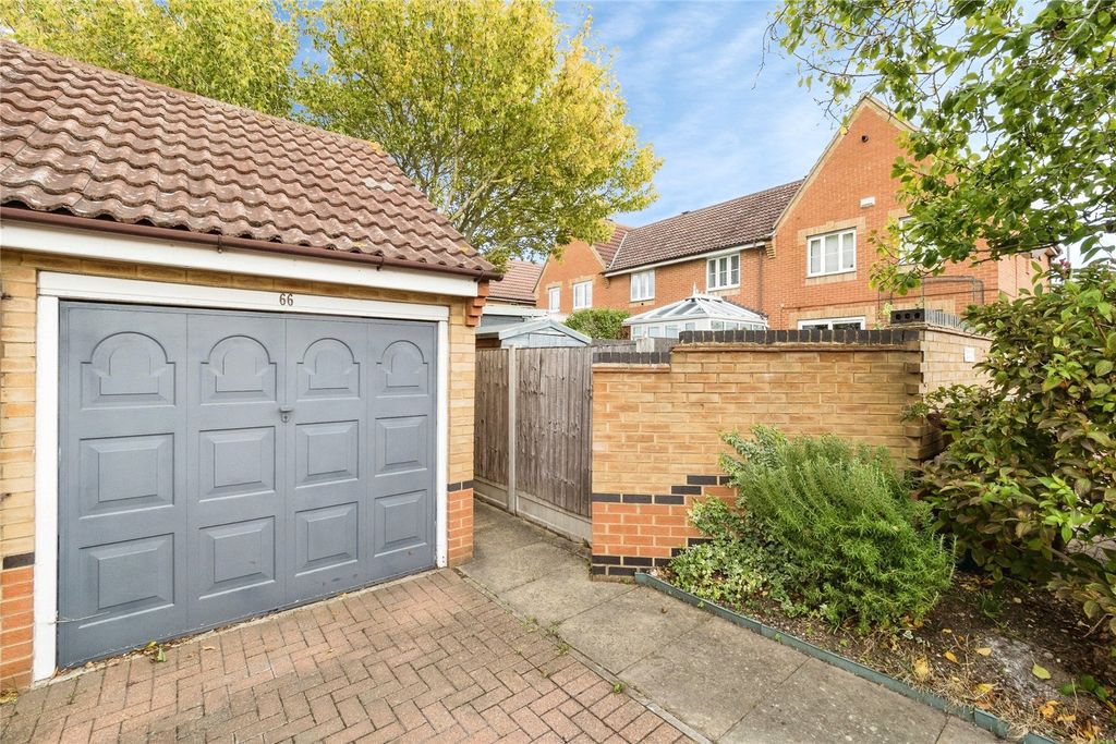 Property photo 2 of 15 Picture No. 30