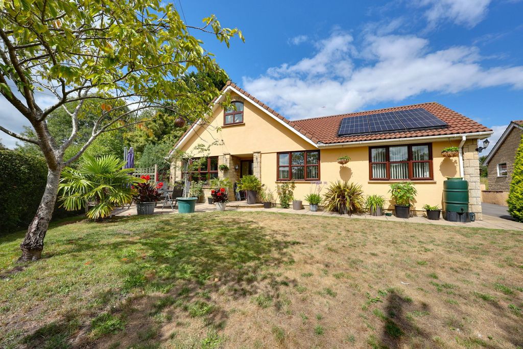 Property photo 1 of 51