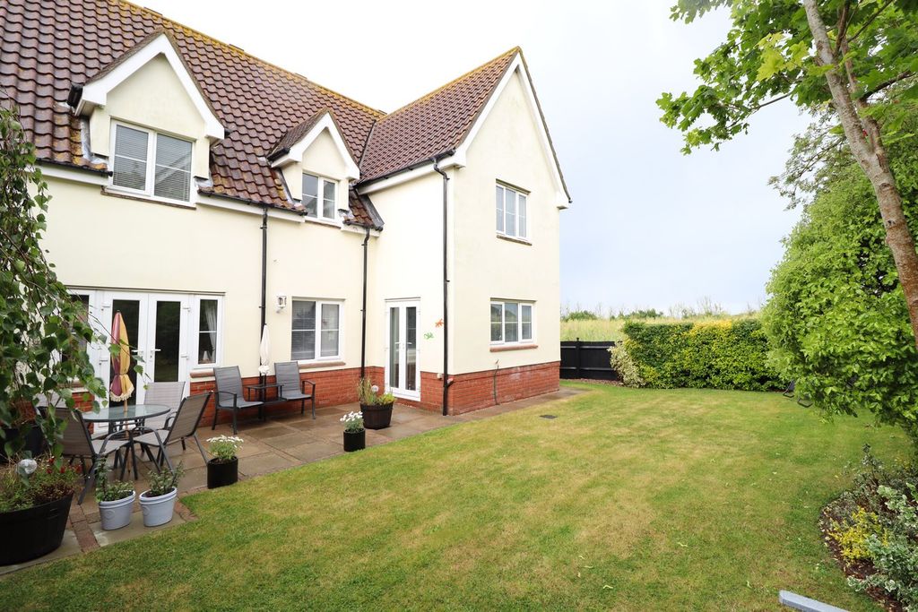 Property photo 3 of 45