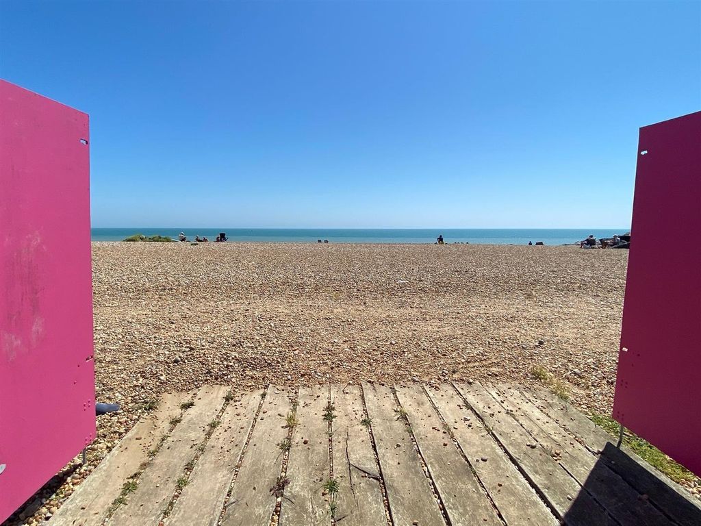 Property photo 1 of 6 Beach Hut 4, Glyne Gap.Jpg