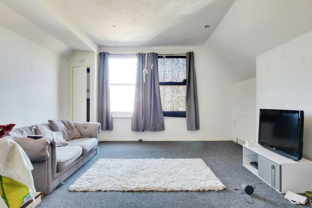 Property photo 3 of 11 Photography