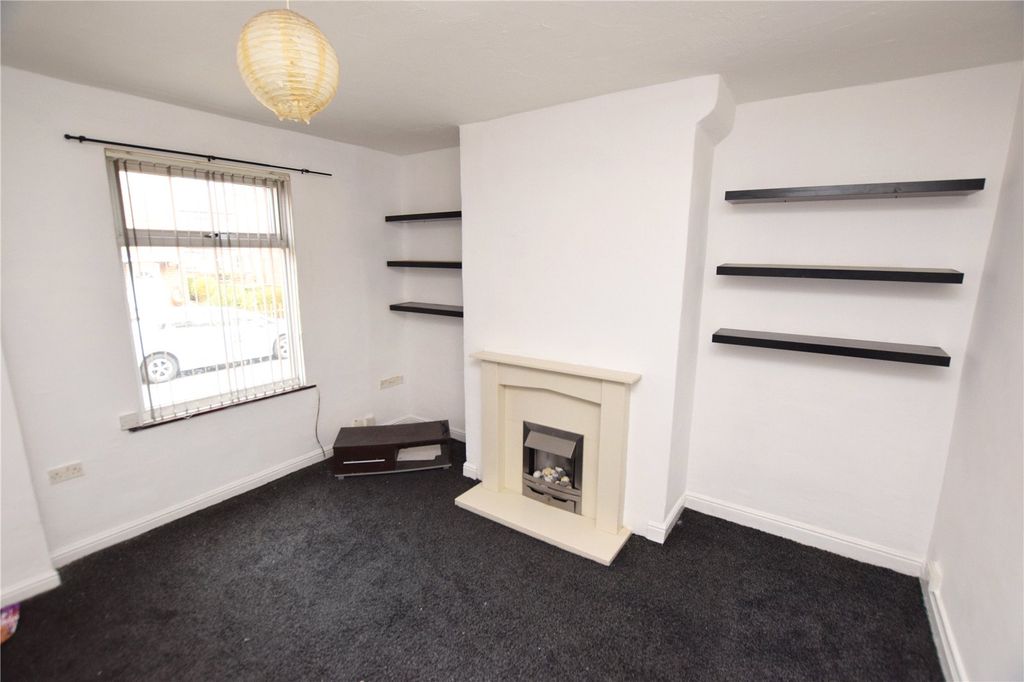 Property photo 3 of 6 Picture No. 12