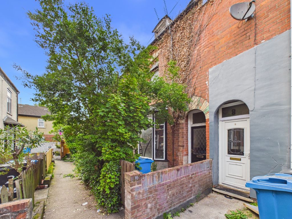 Property photo 1 of 7 5044430