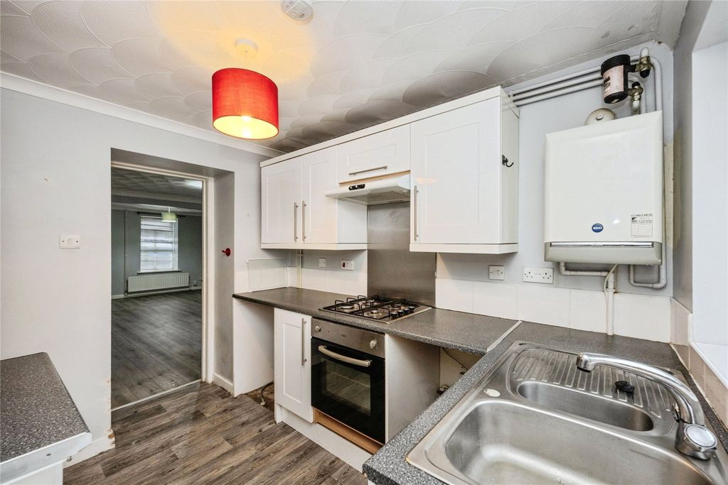 Property photo 3 of 19 Picture No. 17