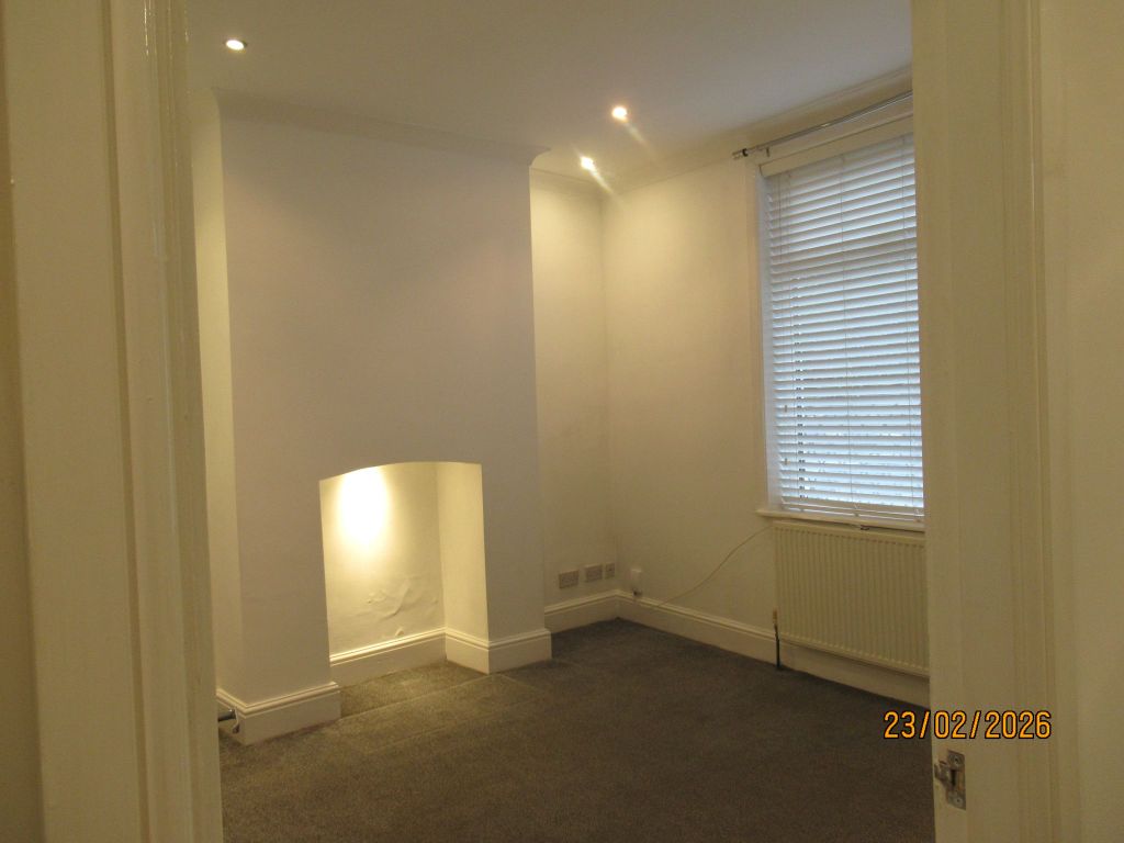 Property photo 2 of 7 Photograph 2
