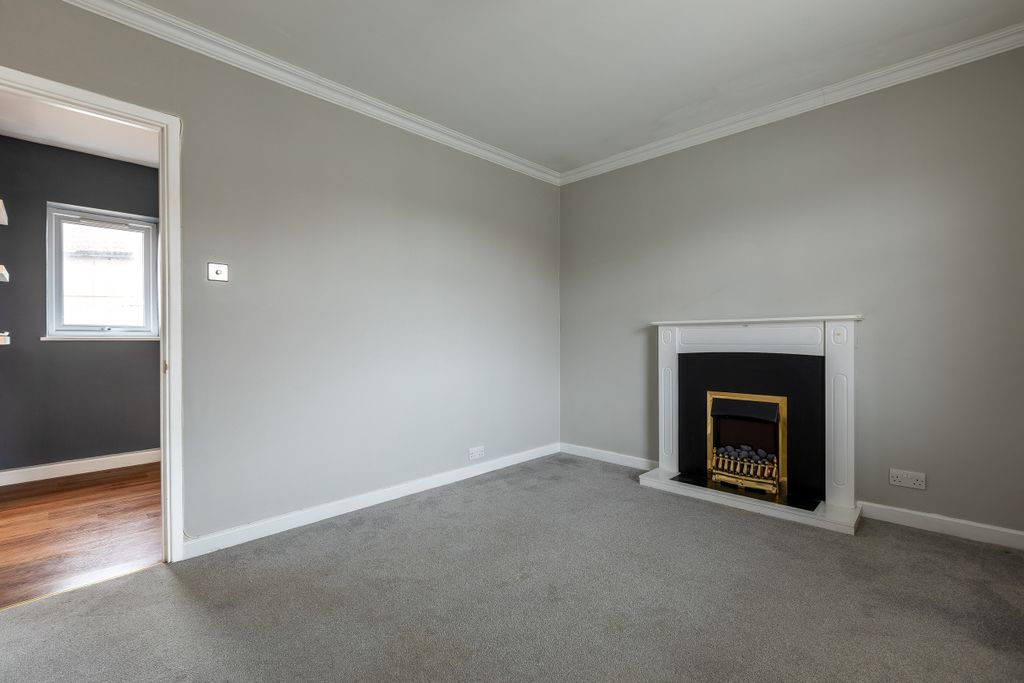 Property photo 3 of 16 Ph -2