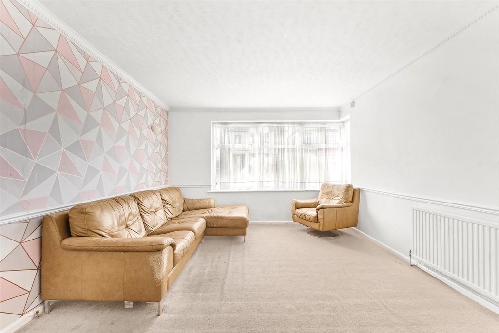 Property photo 3 of 23 Reception One