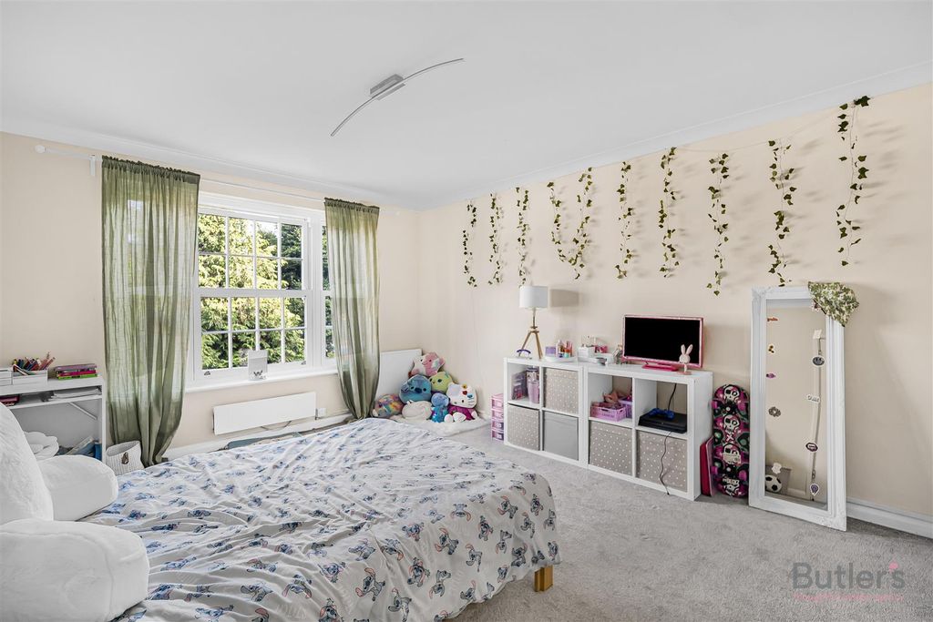 Property photo 3 of 14 12_39102_Watermarked.Jpg