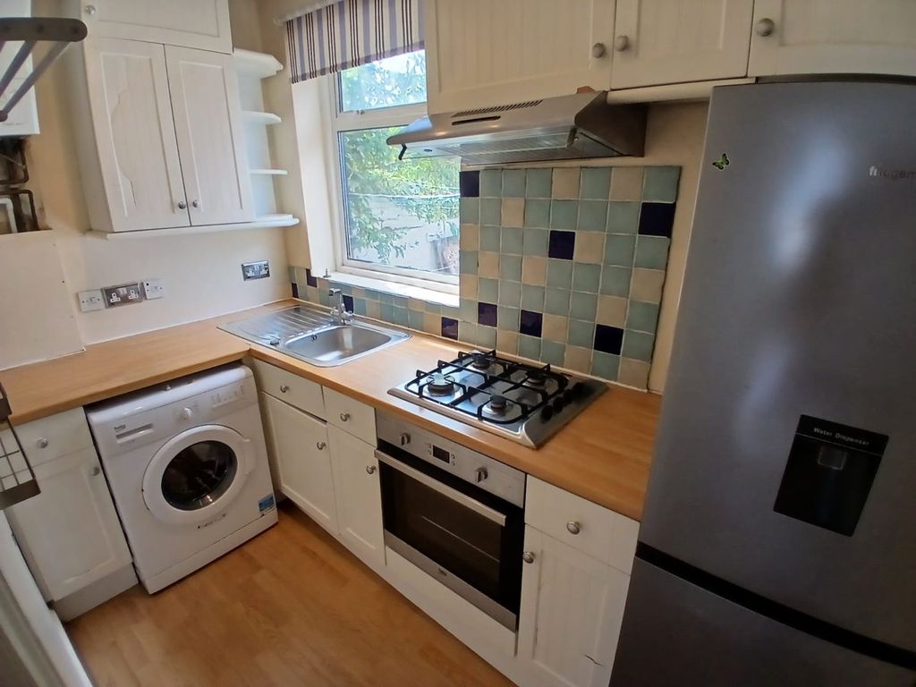 Property photo 2 of 5