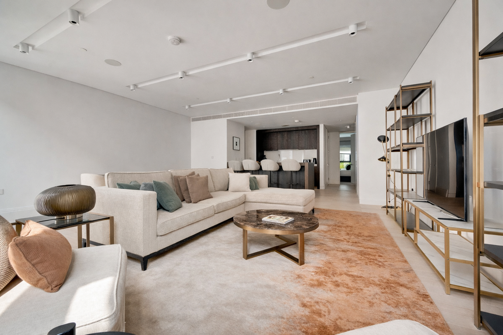 Property photo 3 of 23