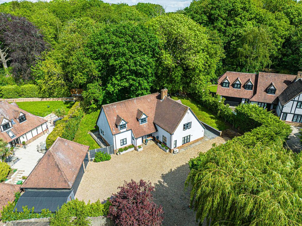 Property photo 3 of 49