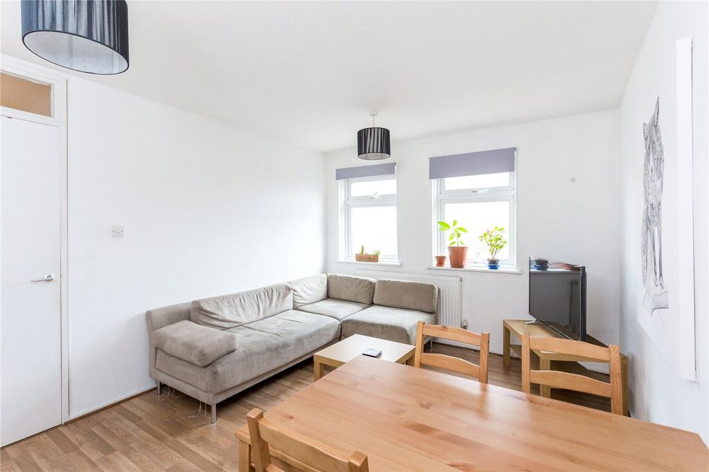 Property photo 3 of 7 Picture No. 13