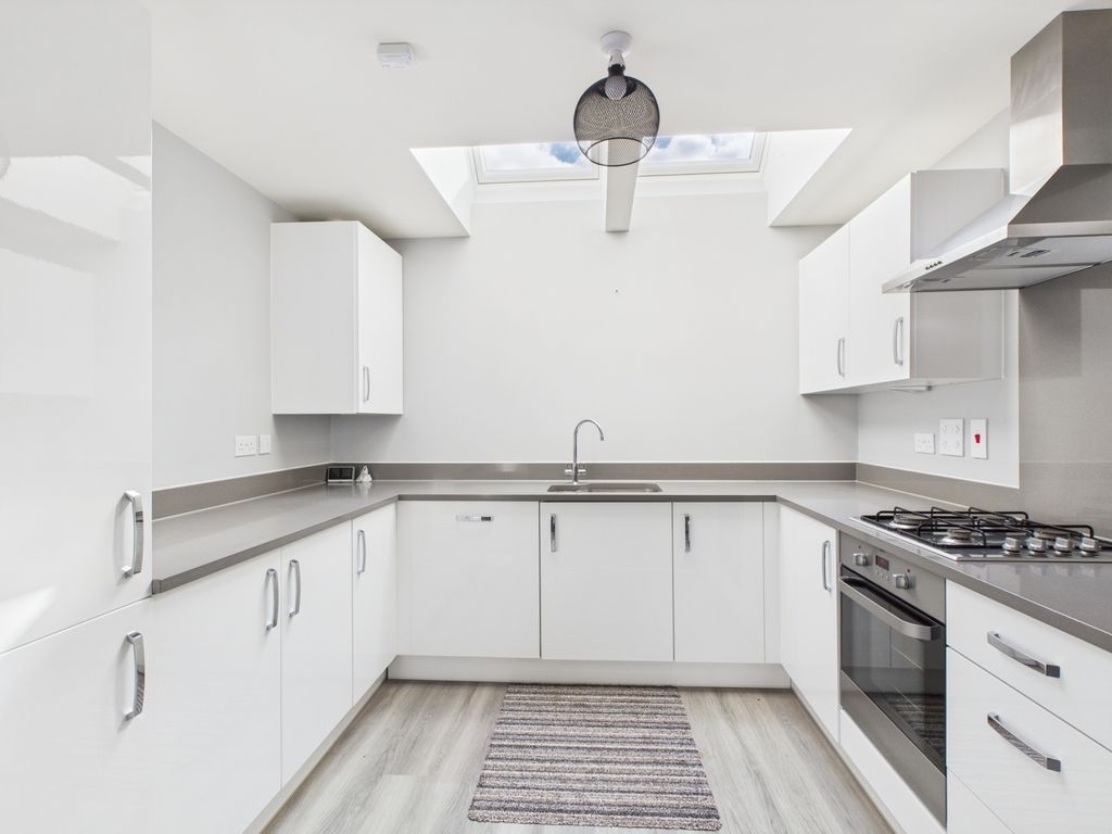 Property photo 2 of 13 Cam02313G0-Pr0071-Still006