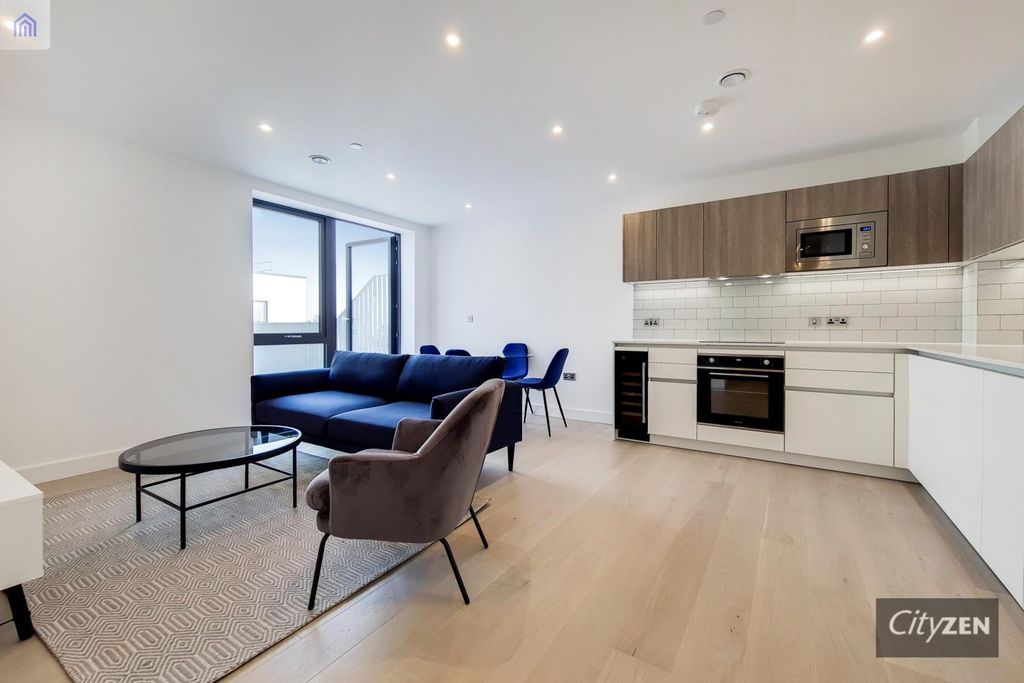 Property photo 1 of 14 Reception Room